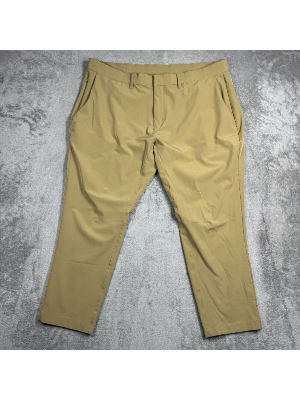 Fabletics Mens 41" Tan Performance Chinos Stretch Golf Travel Minimalist Preppy